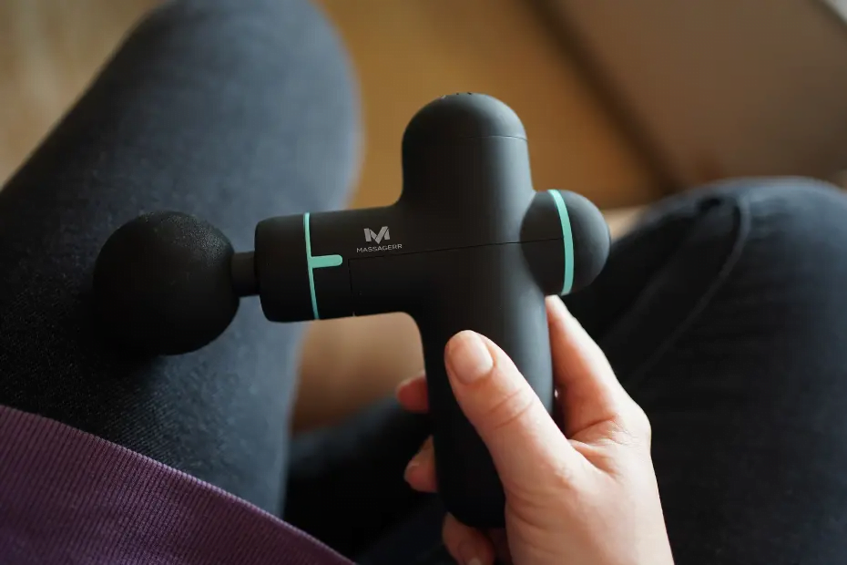 mini-massage-gun-Massagerr-review.png